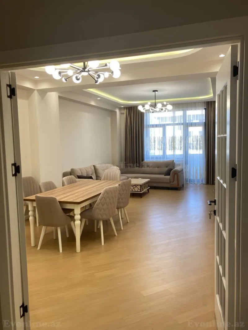 3 otaqlı Mənzil 150 m² 28 May m. Kirayə verilir