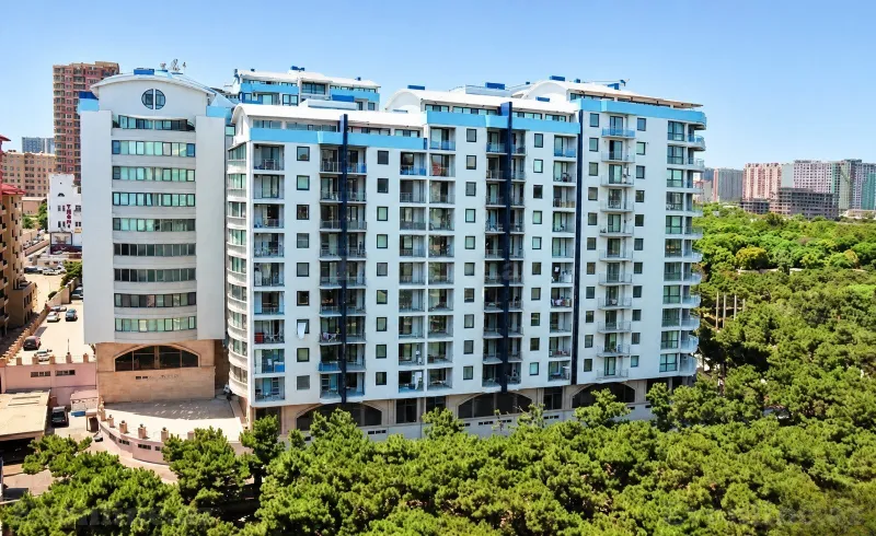 4 otaqlı Mənzil 240 m² Nəsimi r. Kirayə verilir