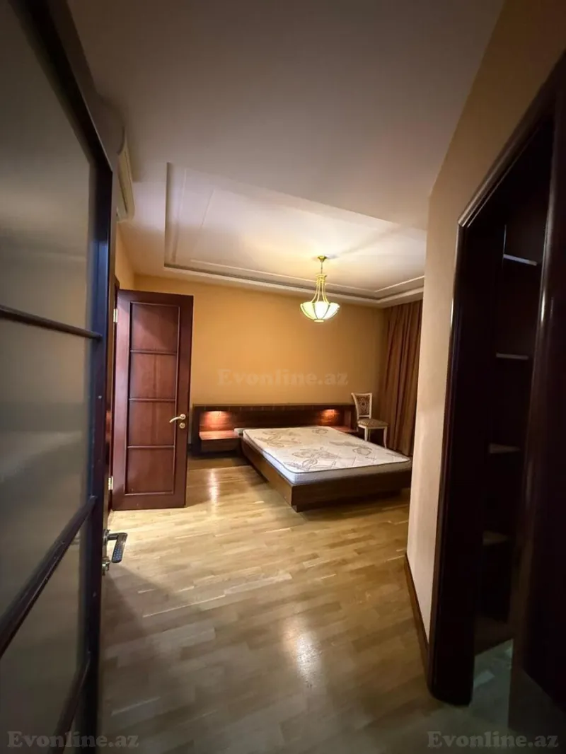 Kirayə verilir 4 otaqlı Mənzil Yeni tikili 240 m² Nəsimi r. - şəkil 6