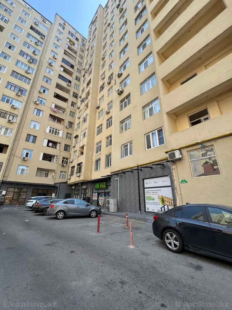 Satılır 3 otaqlı Mənzil Yeni tikili 80 m² Xalqlar Dostluğu m. - şəkil 2