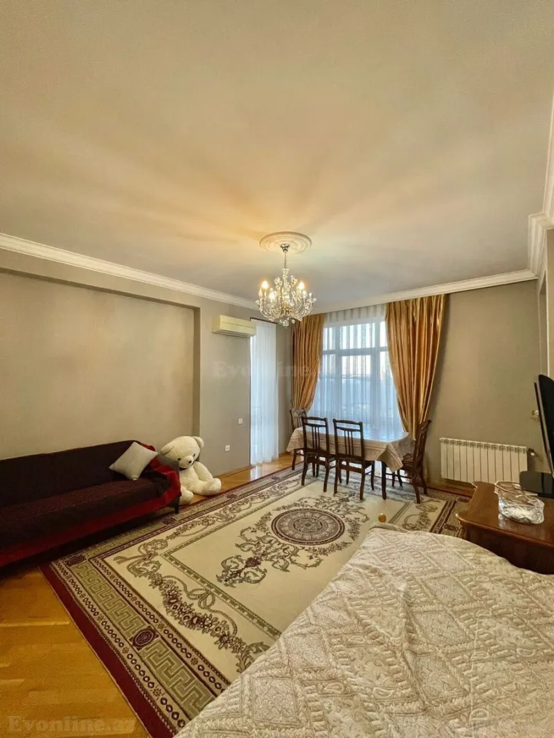 2 otaqlı Mənzil 90 m² Bakmil m. Kirayə verilir