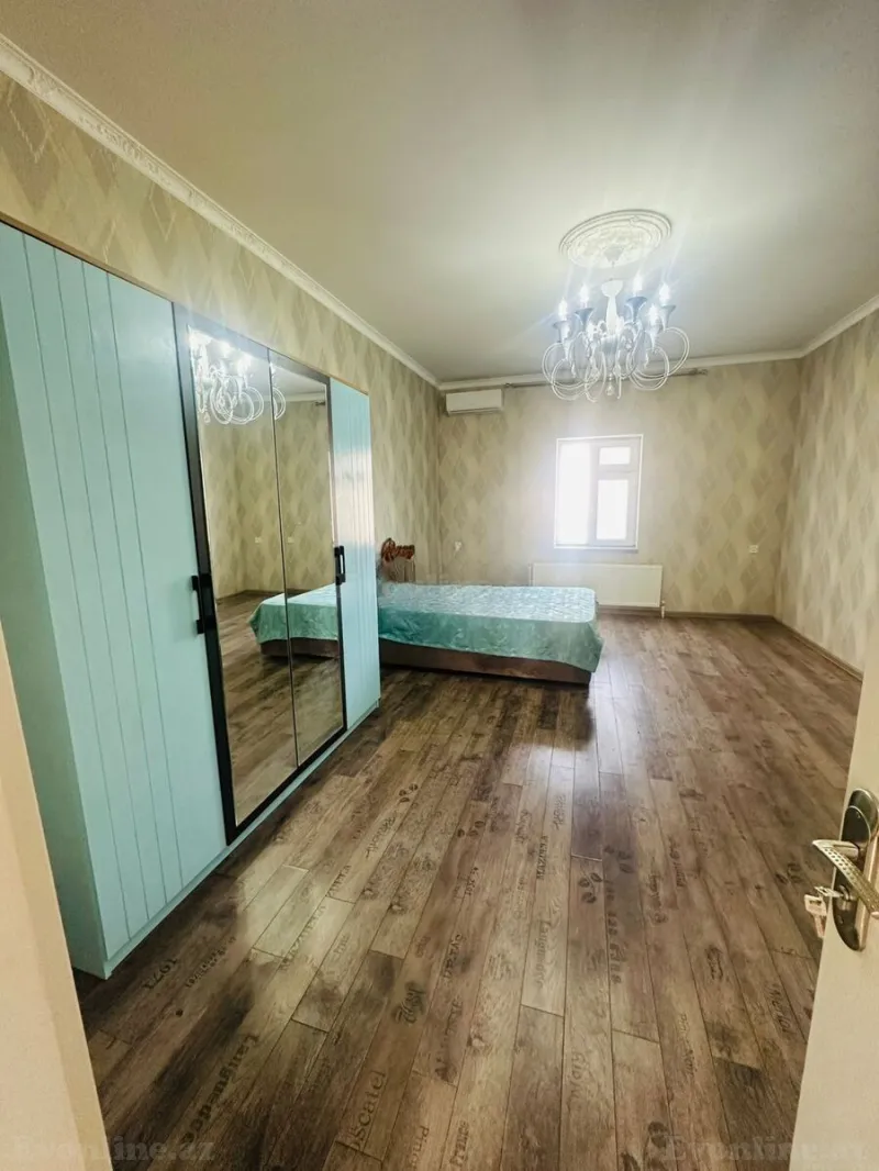5 otaqlı Həyət evi 170 m² Şağan Satılır