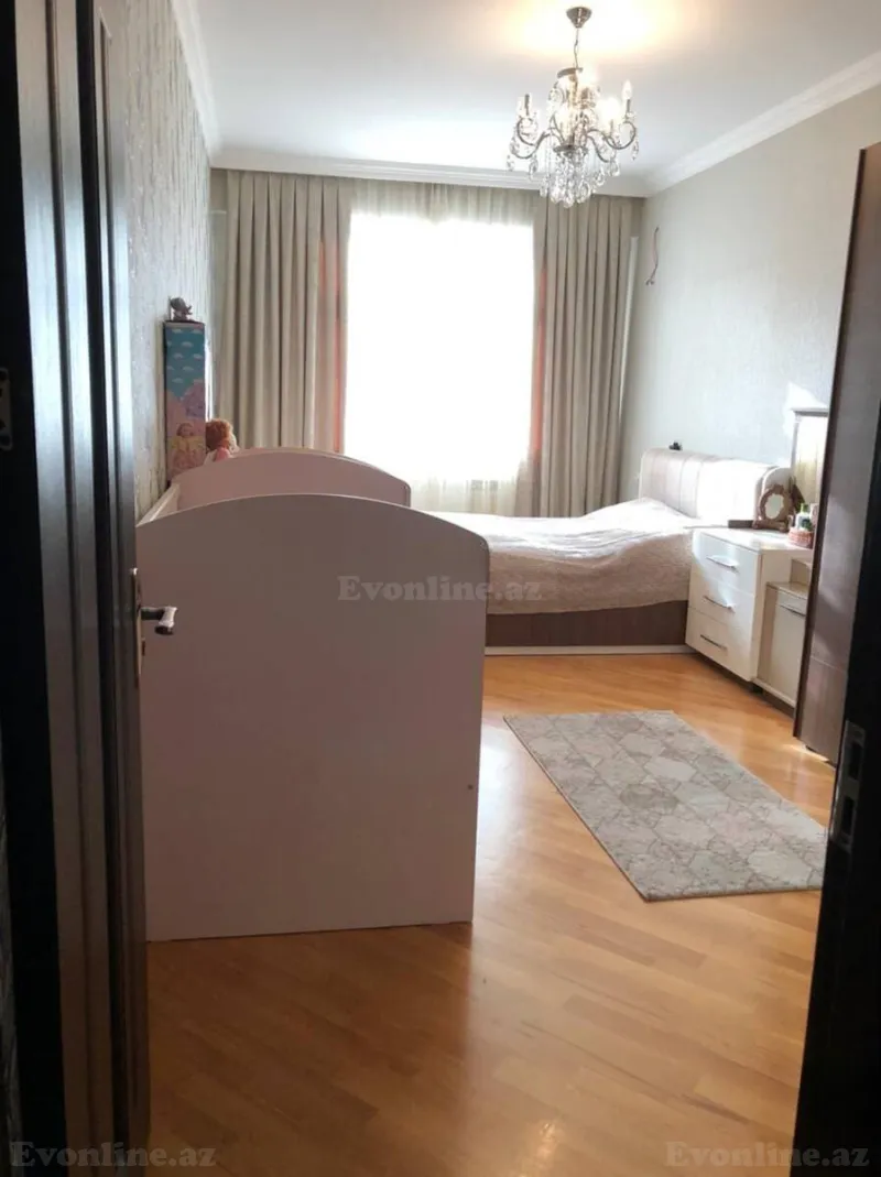 Kirayə verilir 3 otaqlı Mənzil Yeni tikili 140 m² Koroğlu m. - şəkil 5