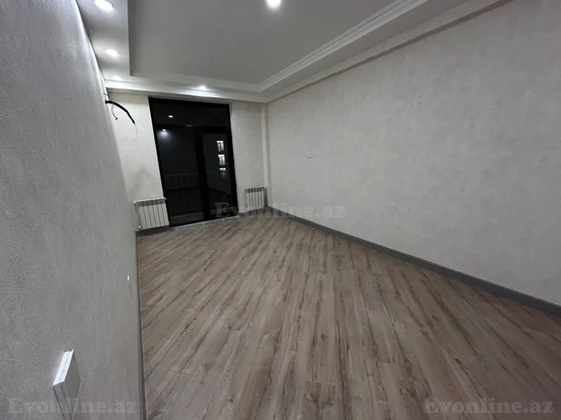 2 otaqlı Mənzil 77 m² 7-ci mikrorayon Kirayə verilir