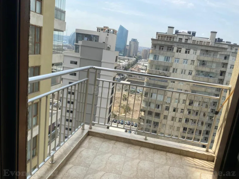 Satılır 3 otaqlı Mənzil Yeni tikili 138 m² Xətai r. - şəkil 5