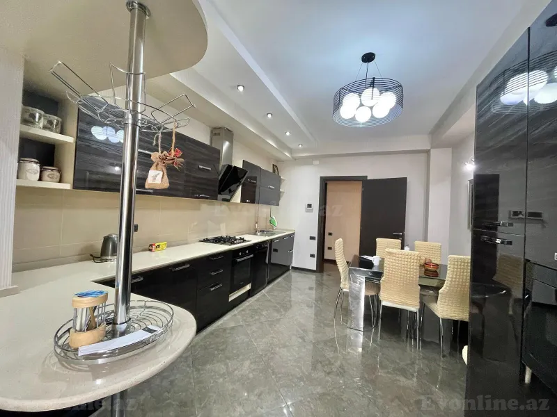 Kirayə verilir 3 otaqlı Mənzil Yeni tikili 160 m² Xətai r. - şəkil 9