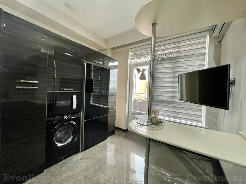 Kirayə verilir 3 otaqlı Mənzil Yeni tikili 160 m² Xətai r. - şəkil 12