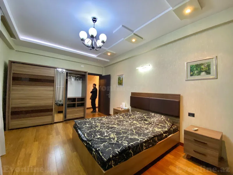 Kirayə verilir 3 otaqlı Mənzil Yeni tikili 160 m² Xətai r. - şəkil 14