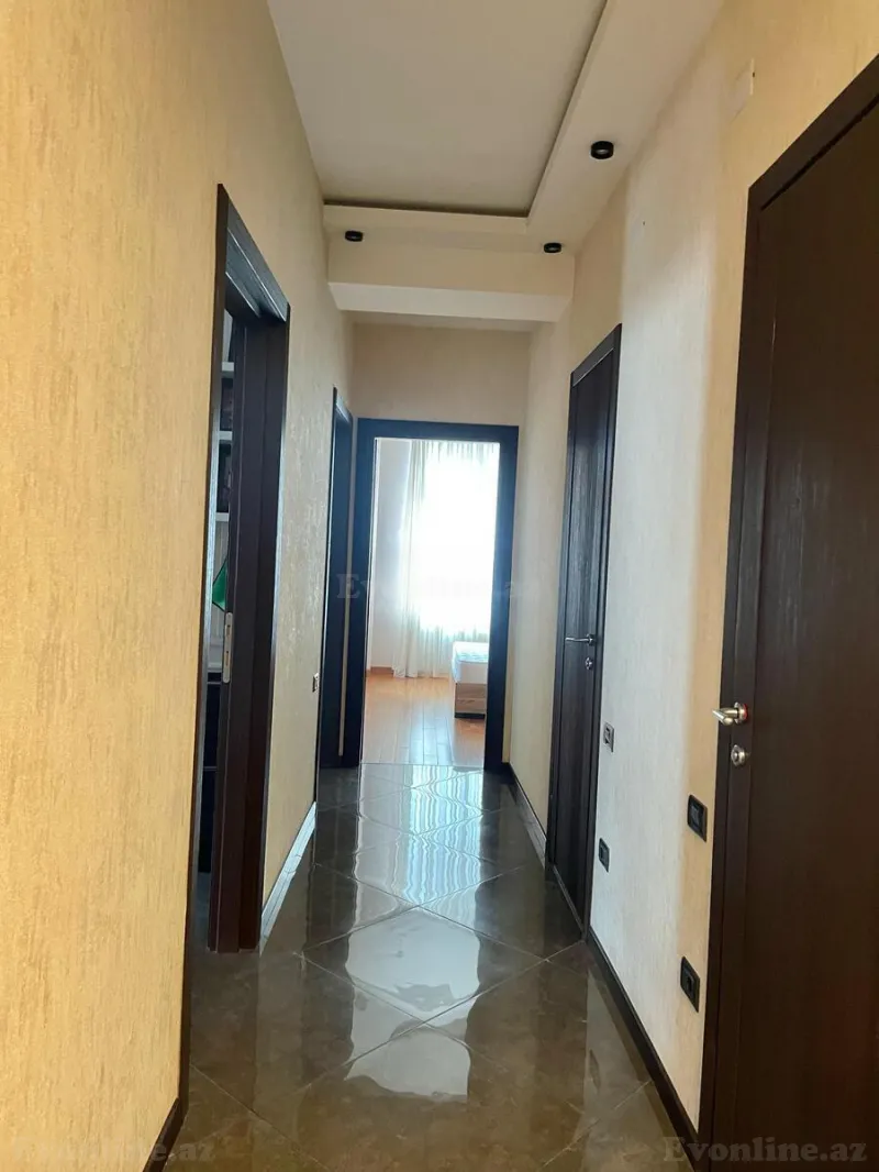 Kirayə verilir 3 otaqlı Mənzil Yeni tikili 160 m² Xətai r. - şəkil 19