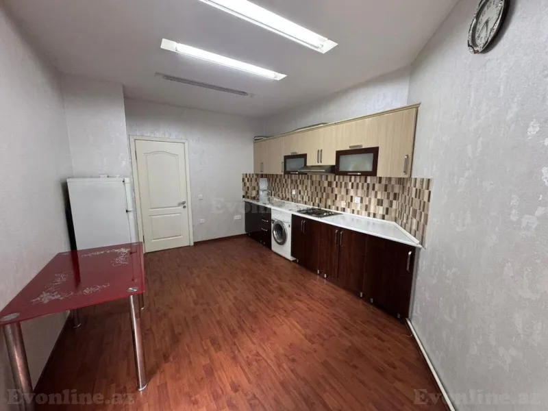 Kirayə verilir 2 otaqlı Mənzil Yeni tikili 80 m² Nərimanov r. - şəkil 3
