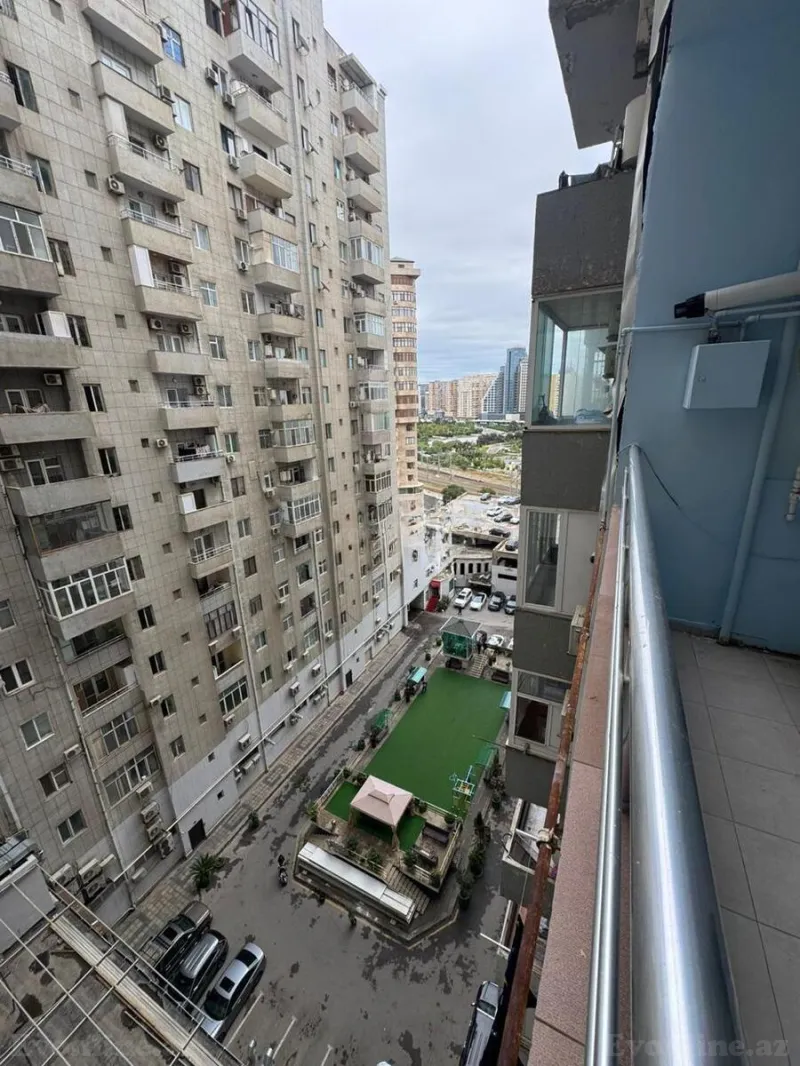 Kirayə verilir 2 otaqlı Mənzil Yeni tikili 80 m² Nərimanov r. - şəkil 9