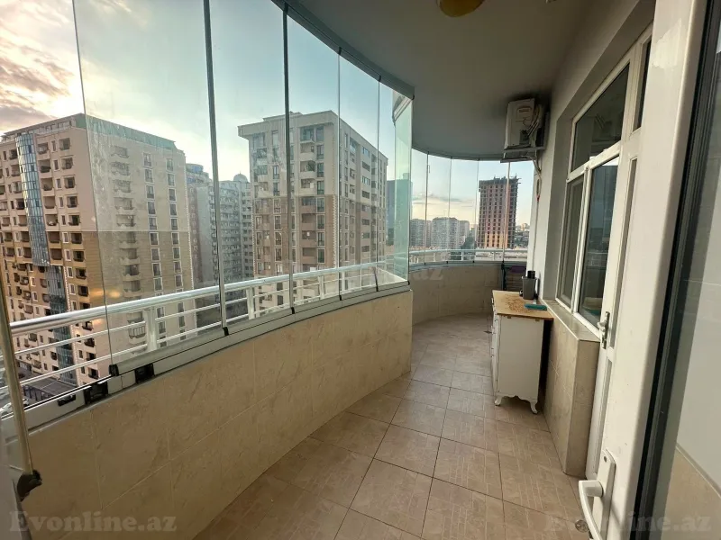 Kirayə verilir 2 otaqlı Mənzil Yeni tikili 95 m² Xətai r. - şəkil 12