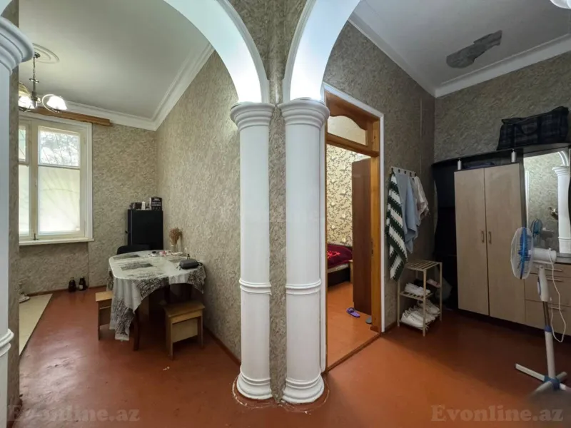 Satılır 2 otaqlı Mənzil Köhnə tikili 60 m² Bakıxanov - şəkil 5
