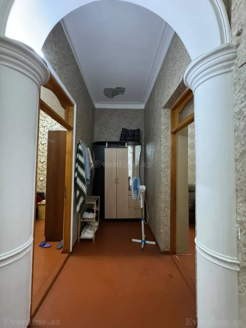 Satılır 2 otaqlı Mənzil Köhnə tikili 60 m² Bakıxanov - şəkil 6