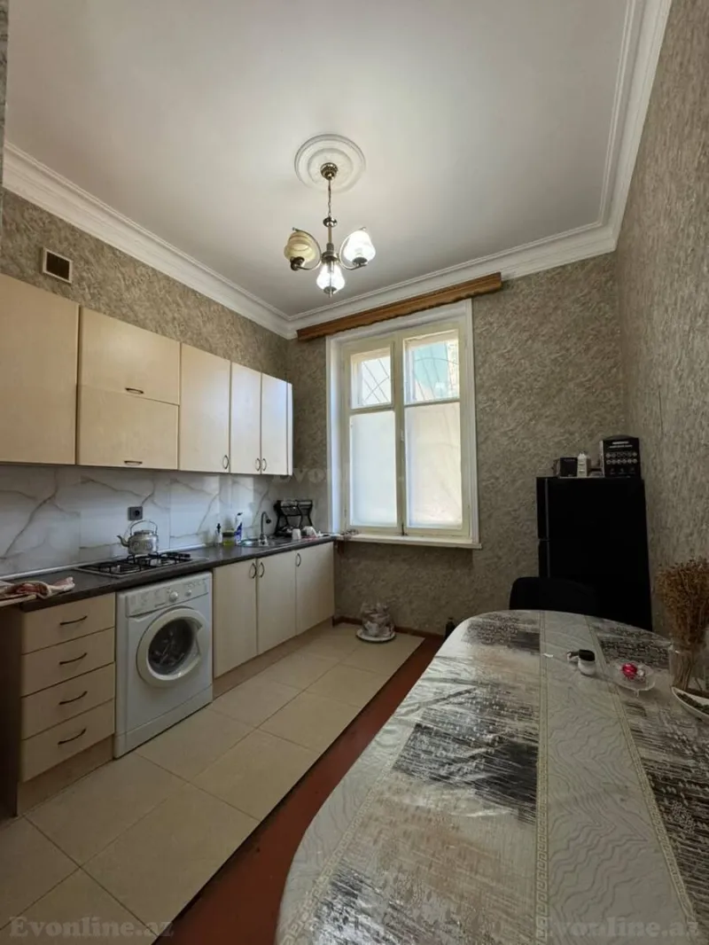 Satılır 2 otaqlı Mənzil Köhnə tikili 60 m² Bakıxanov - şəkil 7