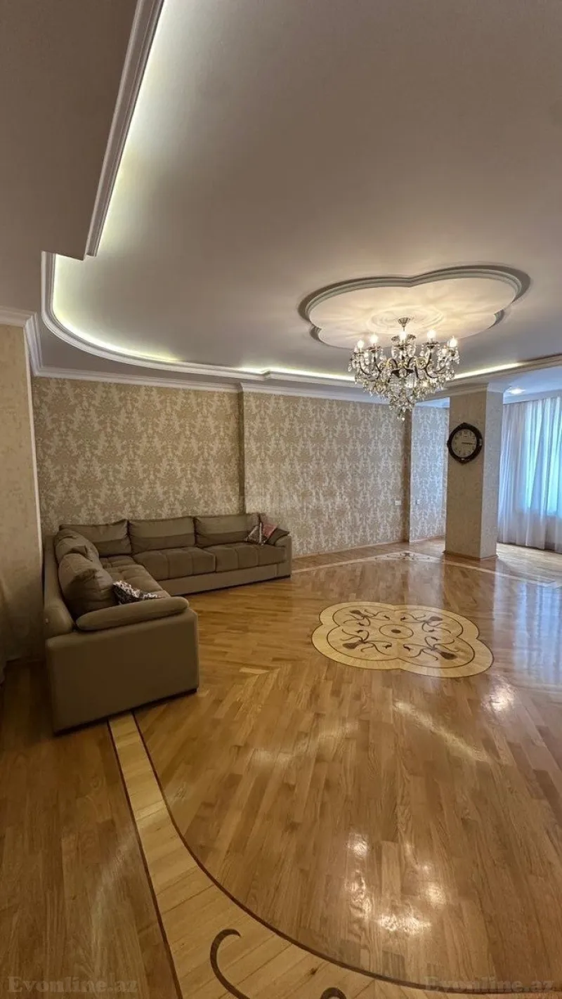 3 otaqlı Mənzil 170 m² Nizami m. Kirayə verilir