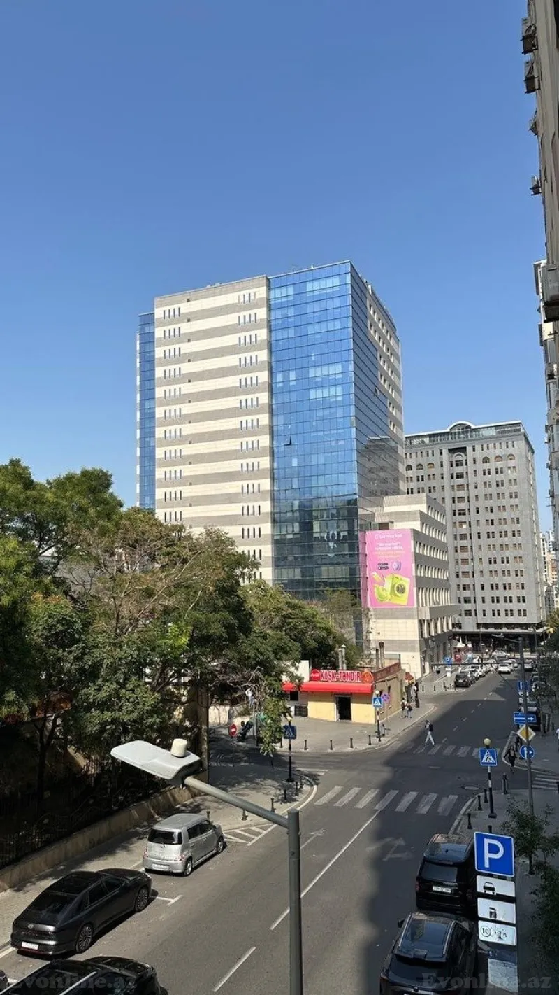Kirayə verilir 3 otaqlı Mənzil Yeni tikili 170 m² Nizami m. - şəkil 12