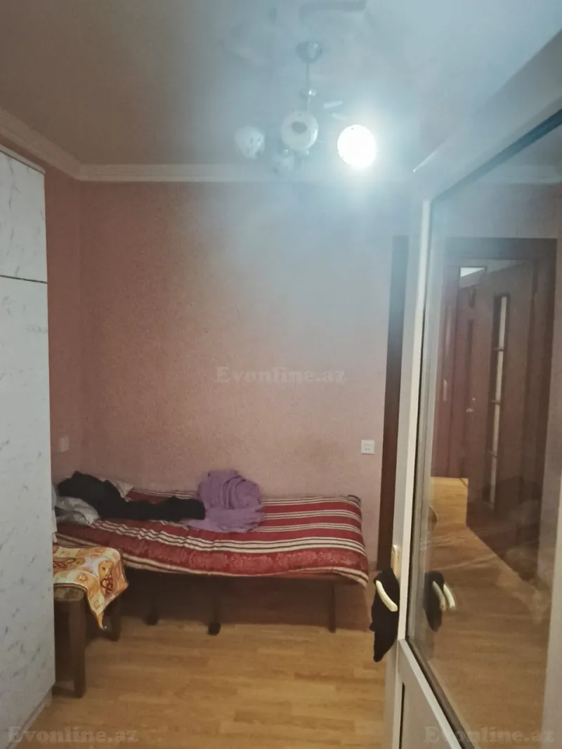Satılır 2 otaqlı Mənzil Köhnə tikili 45 m² Bakıxanov - şəkil 4