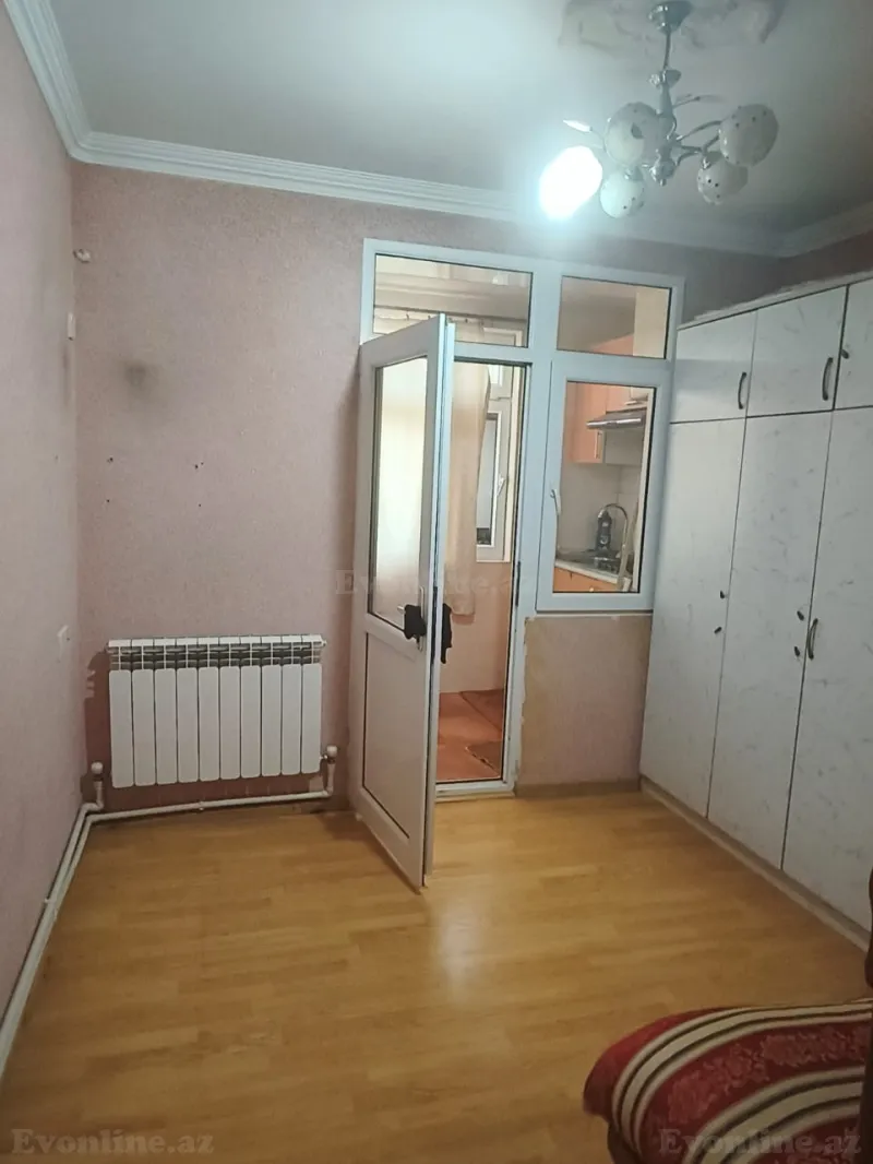 Satılır 2 otaqlı Mənzil Köhnə tikili 45 m² Bakıxanov - şəkil 7