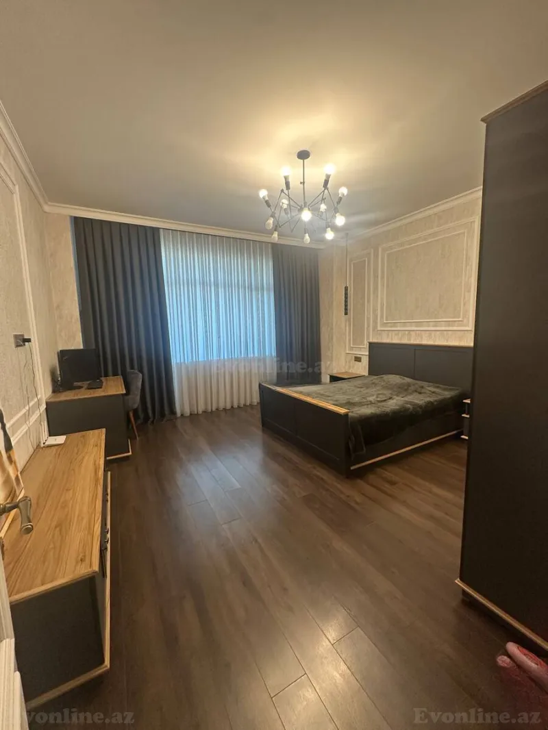 Satılır 5 otaqlı Mənzil Yeni tikili 265 m² 8 Noyabr m. - şəkil 3