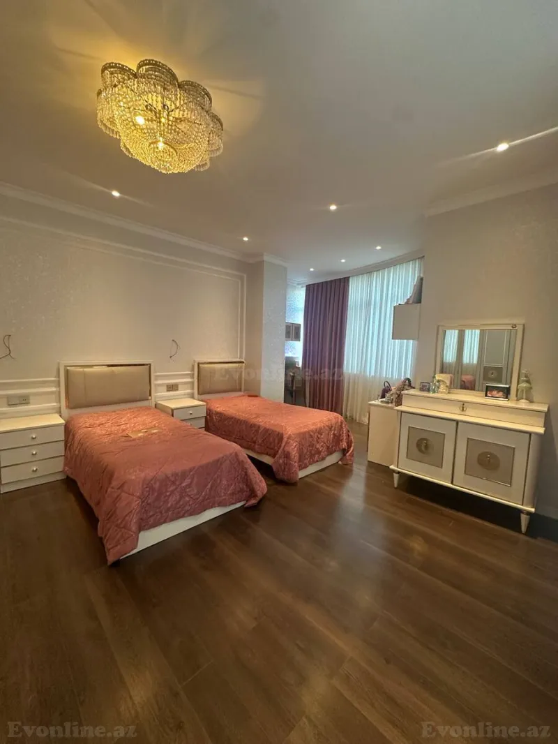 Satılır 5 otaqlı Mənzil Yeni tikili 265 m² 8 Noyabr m. - şəkil 5