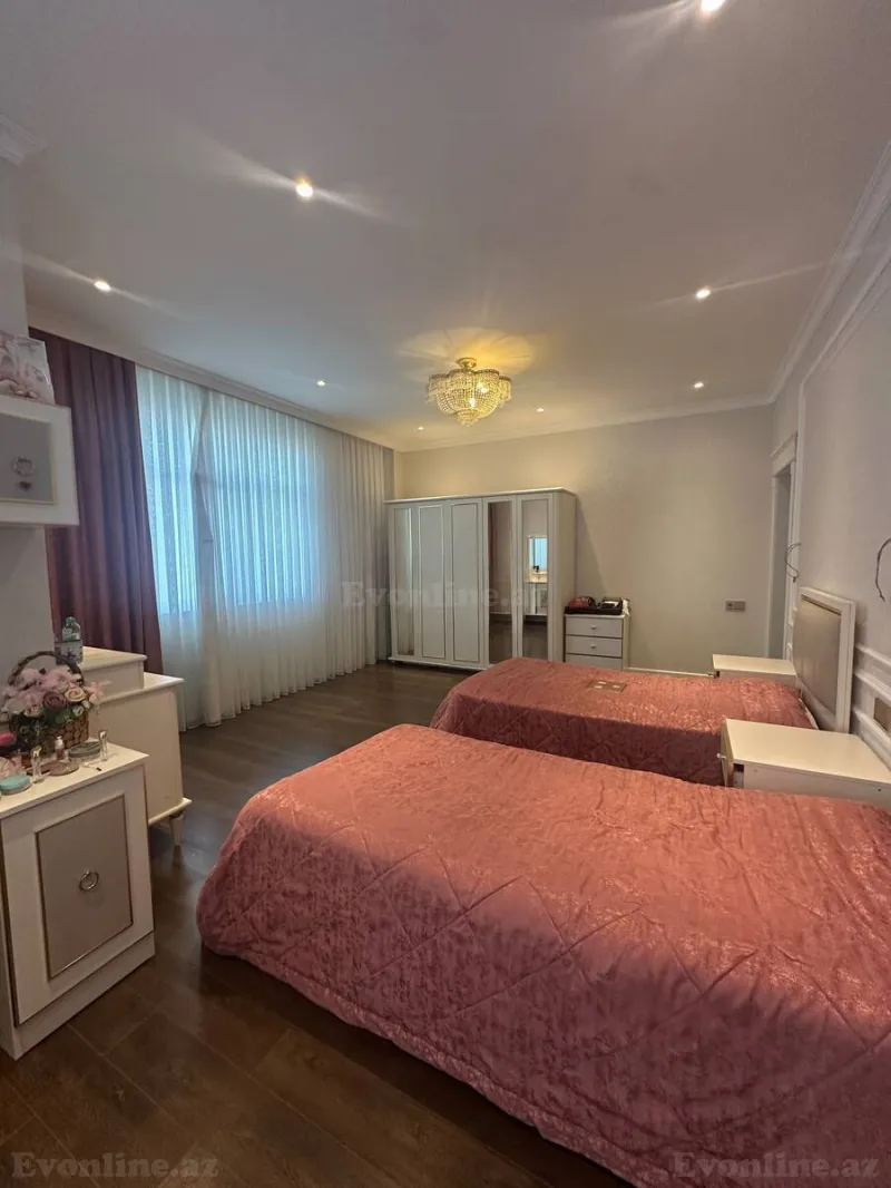 Satılır 5 otaqlı Mənzil Yeni tikili 265 m² 8 Noyabr m. - şəkil 6