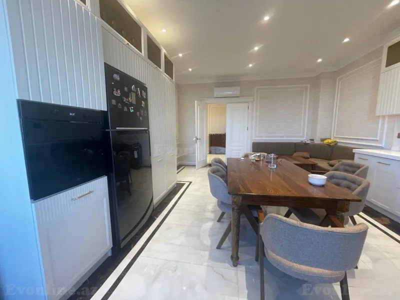 Satılır 5 otaqlı Mənzil Yeni tikili 265 m² 8 Noyabr m. - şəkil 13