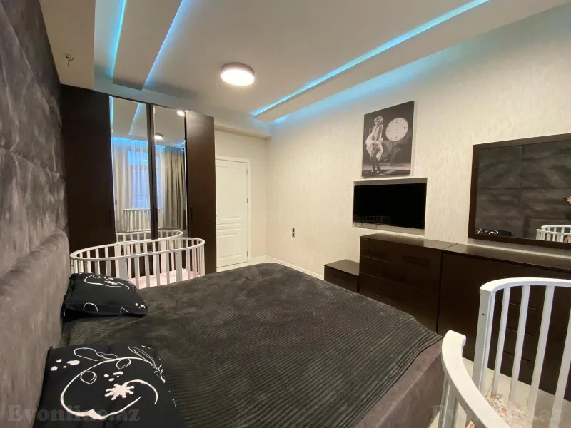 Satılır 2 otaqlı Mənzil Yeni tikili 93 m² 20 Yanvar m. - şəkil 6
