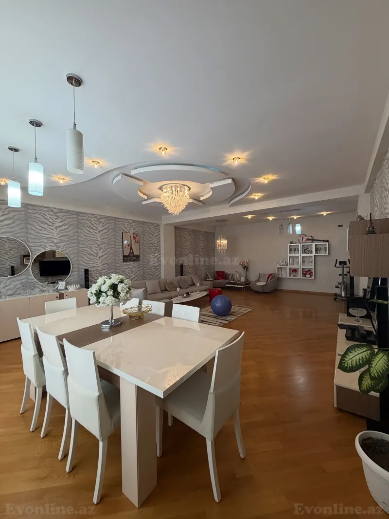 5 otaqlı Mənzil 202 m² Xətai m. Satılır