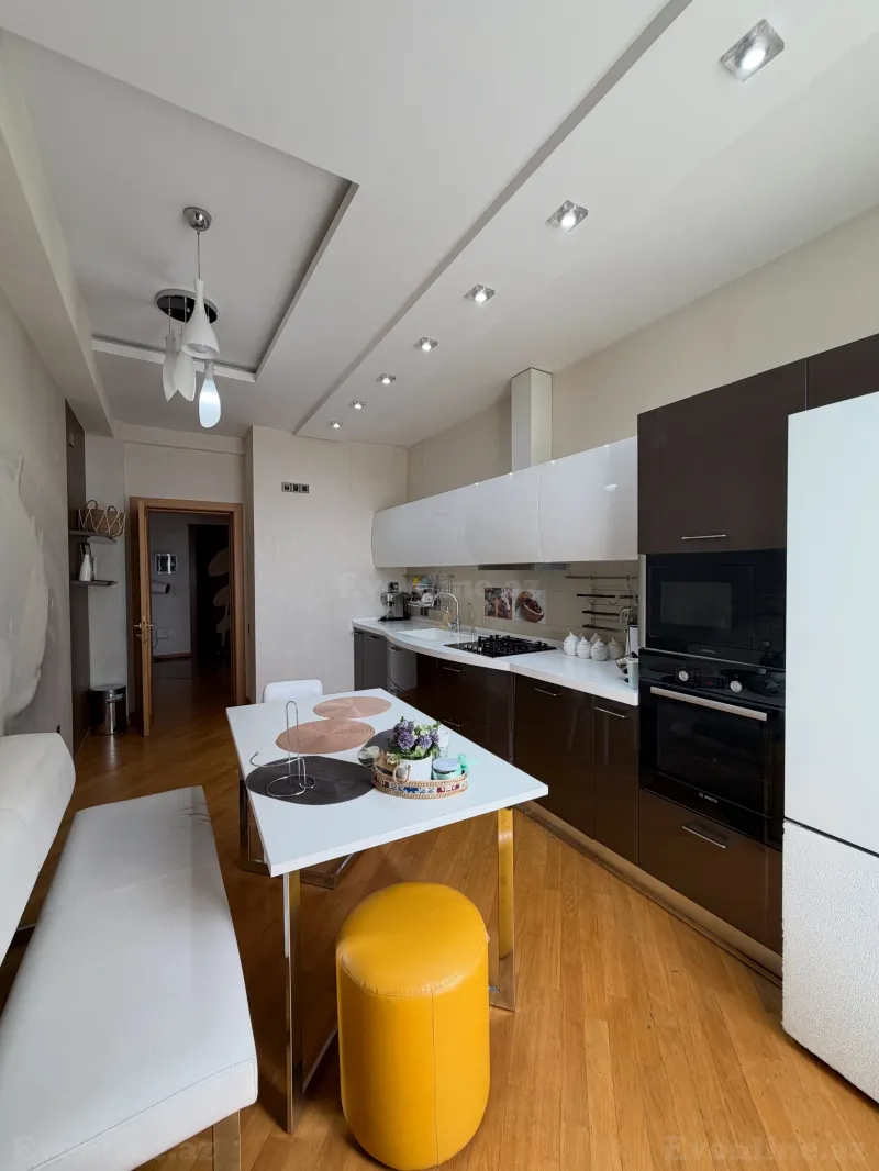 Satılır 5 otaqlı Mənzil Yeni tikili 202 m² Xətai m. - şəkil 14