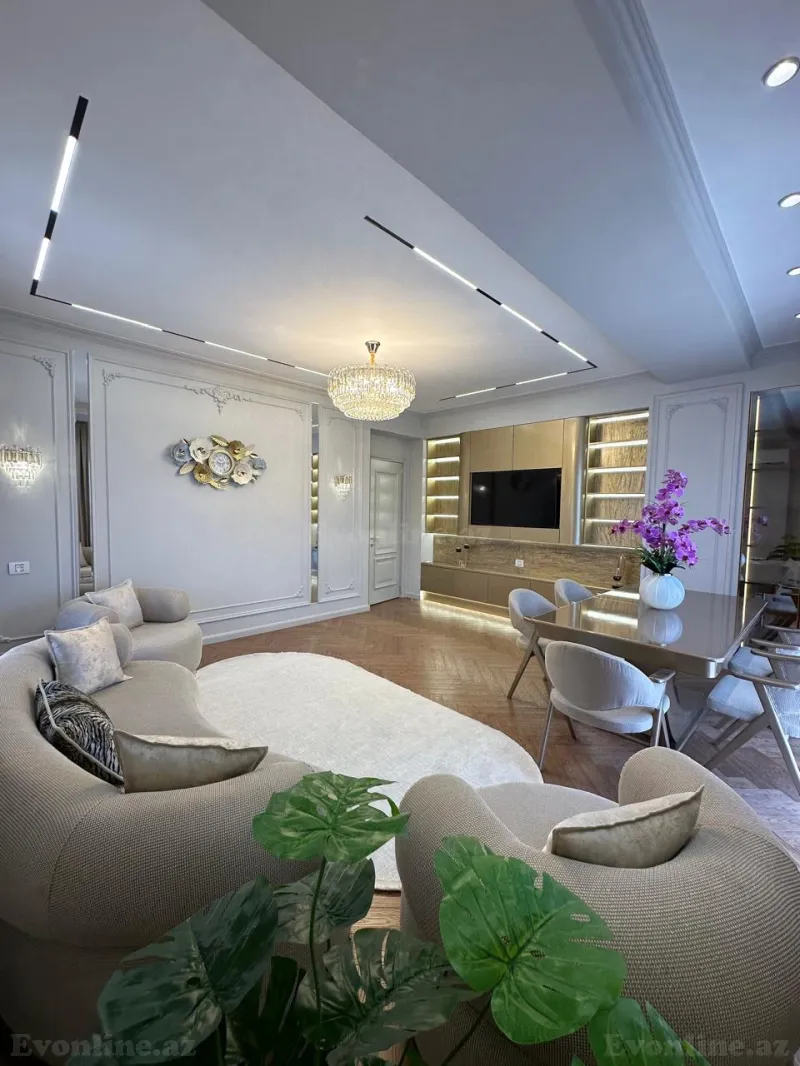 3 otaqlı Mənzil 128 m² Xətai m. Satılır