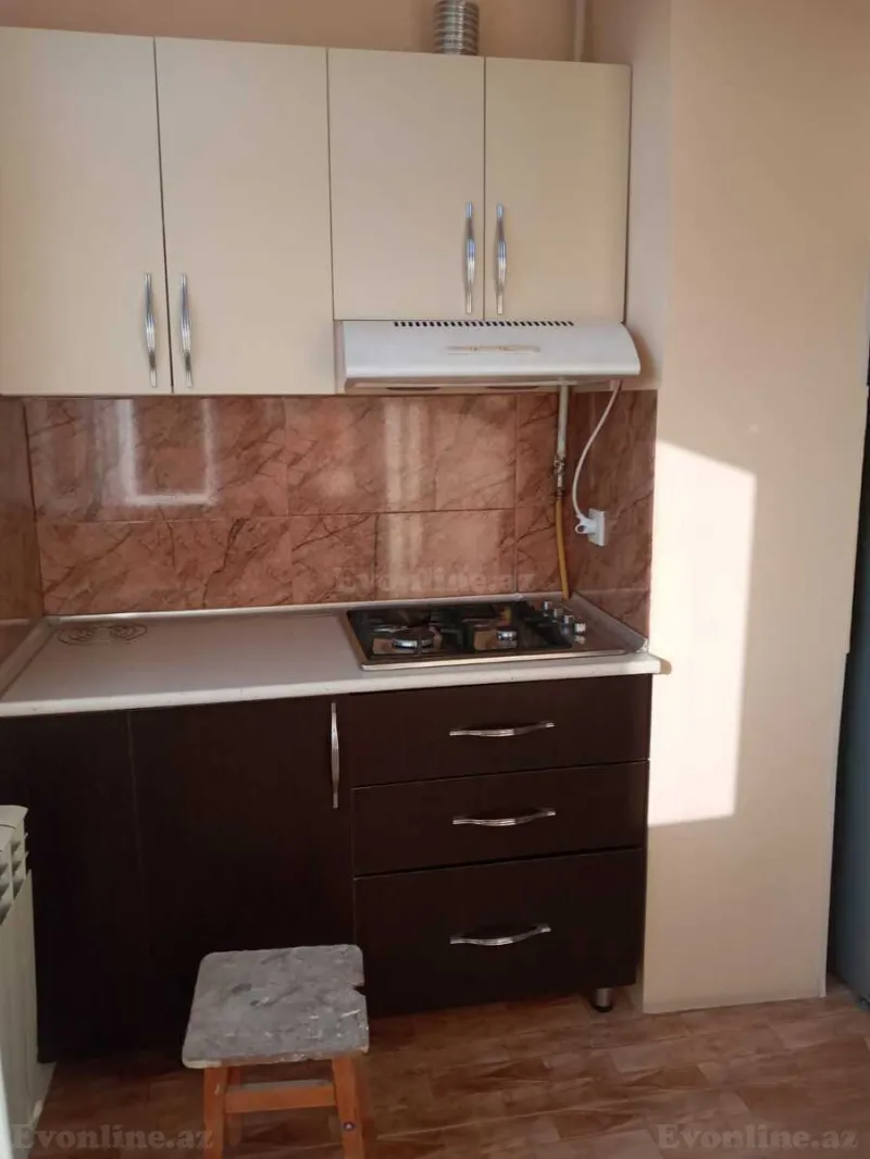 Kirayə verilir 2 otaqlı Mənzil Köhnə tikili 40 m² Elmlər Akademiyası m. - şəkil 7