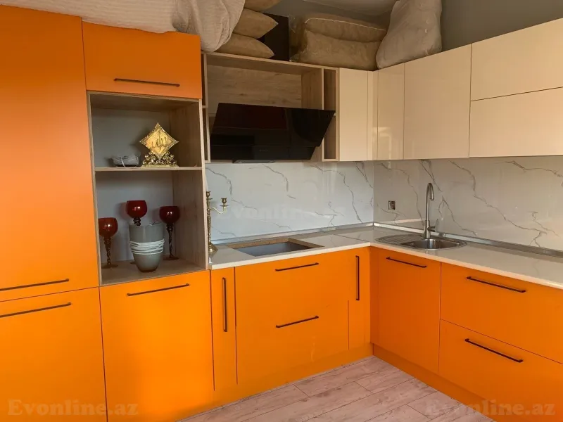 Satılır 5 otaqlı Həyət evi 250 m² Badamdar - şəkil 4