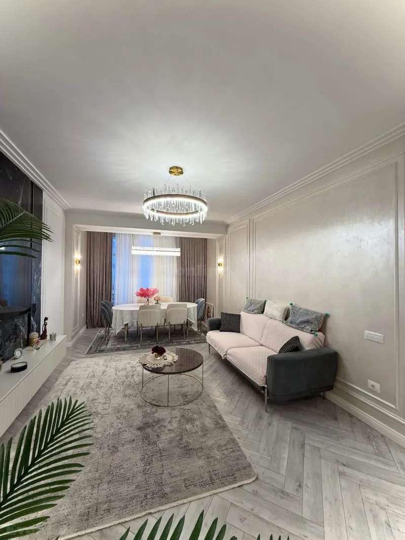 Satılır 4 otaqlı Mənzil Yeni tikili 180 m² Nəsimi r. - şəkil 2