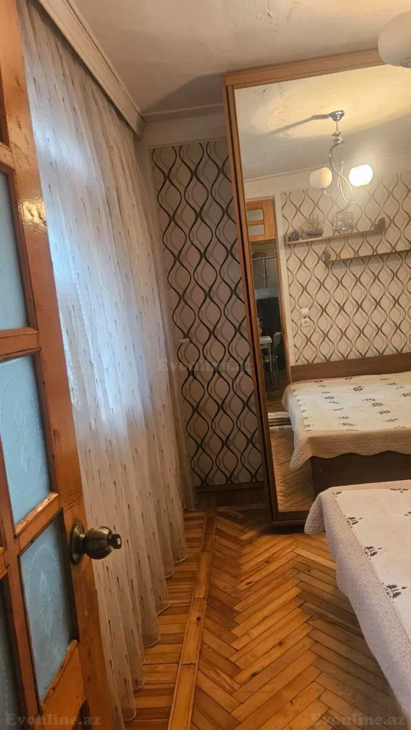 Satılır 3 otaqlı Mənzil Köhnə tikili 90 m² Elmlər Akademiyası m. - şəkil 7