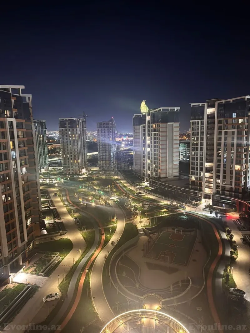 4 otaqlı Mənzil 129 m² Bakmil m. Kirayə verilir