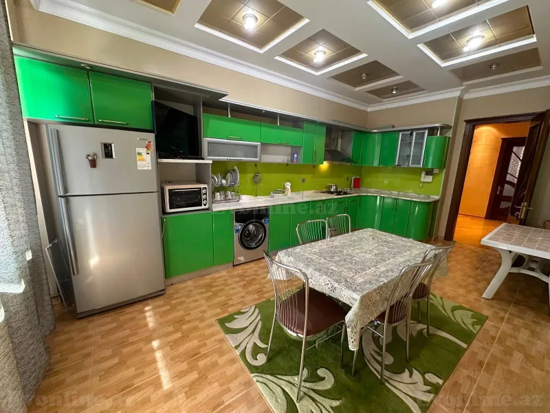 Kirayə verilir 4 otaqlı Mənzil Yeni tikili 220 m² Gənclik m. - şəkil 5