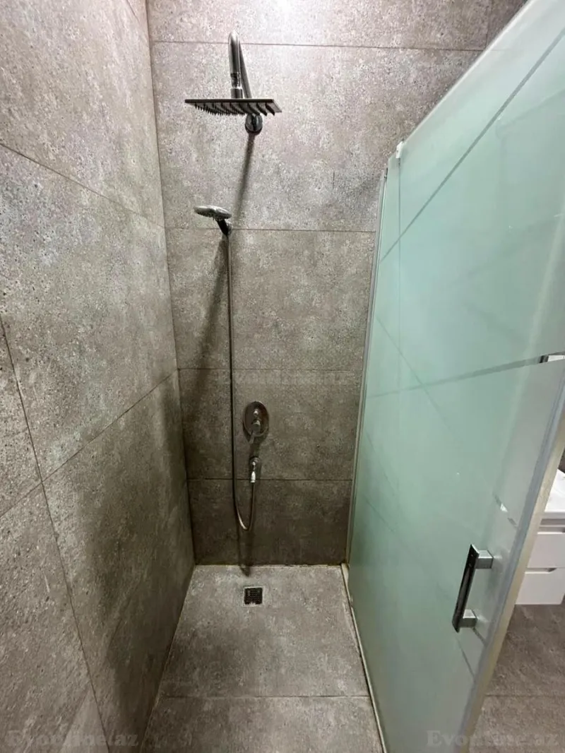 Kirayə verilir 2 otaqlı Mənzil Yeni tikili 64 m² 8 Noyabr m. - şəkil 12