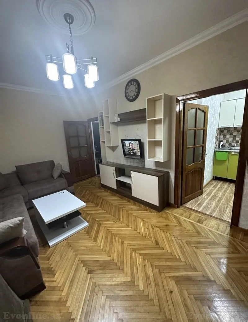 Kirayə verilir 2 otaqlı Mənzil Köhnə tikili 50 m² Memar Əcəmi m. - şəkil 2