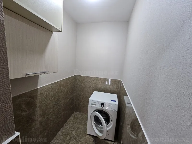 Satılır 3 otaqlı Mənzil Yeni tikili 100 m² 8 Noyabr m. - şəkil 17