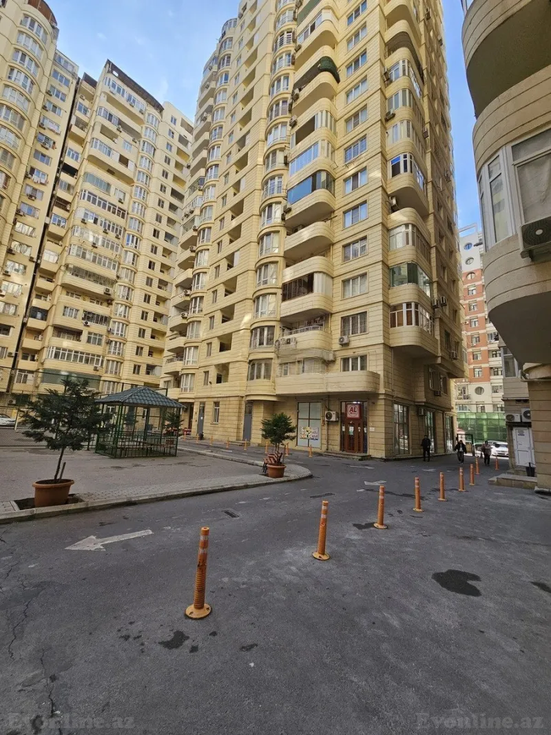 Satılır 3 otaqlı Mənzil Yeni tikili 100 m² 8 Noyabr m. - şəkil 22