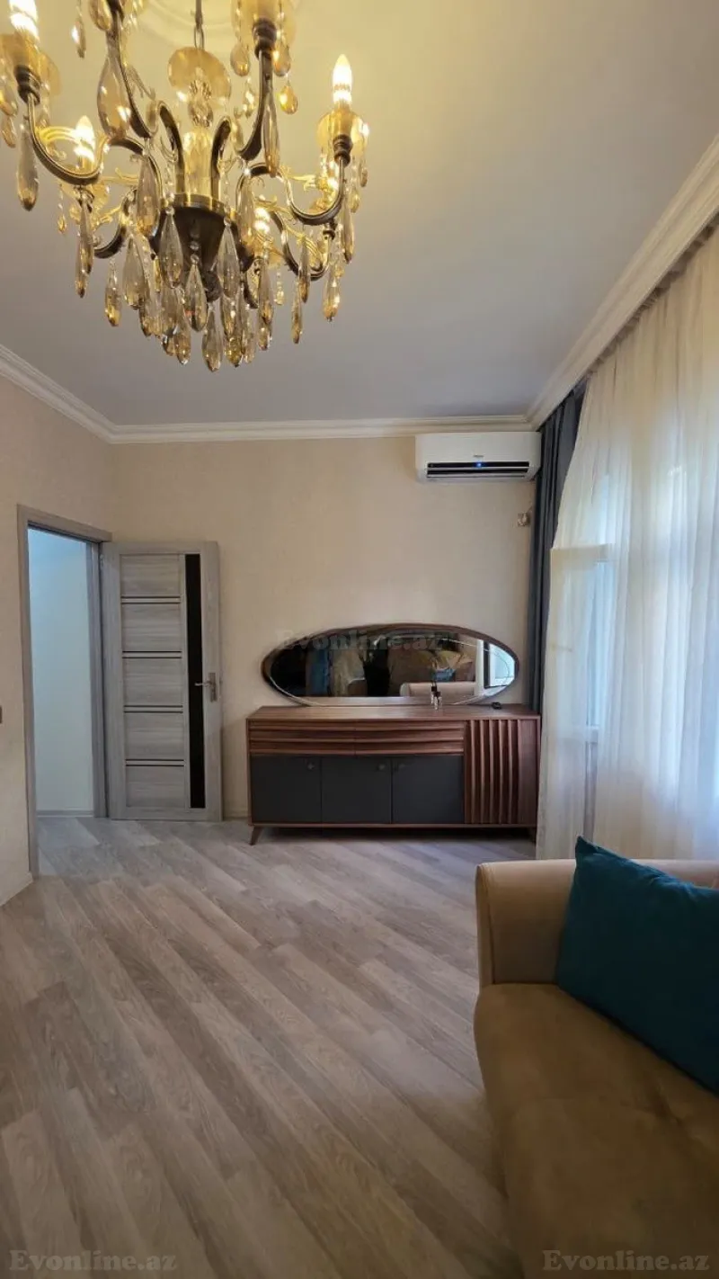 Satılır 2 otaqlı Mənzil Köhnə tikili 60 m² Bakıxanov - şəkil 2