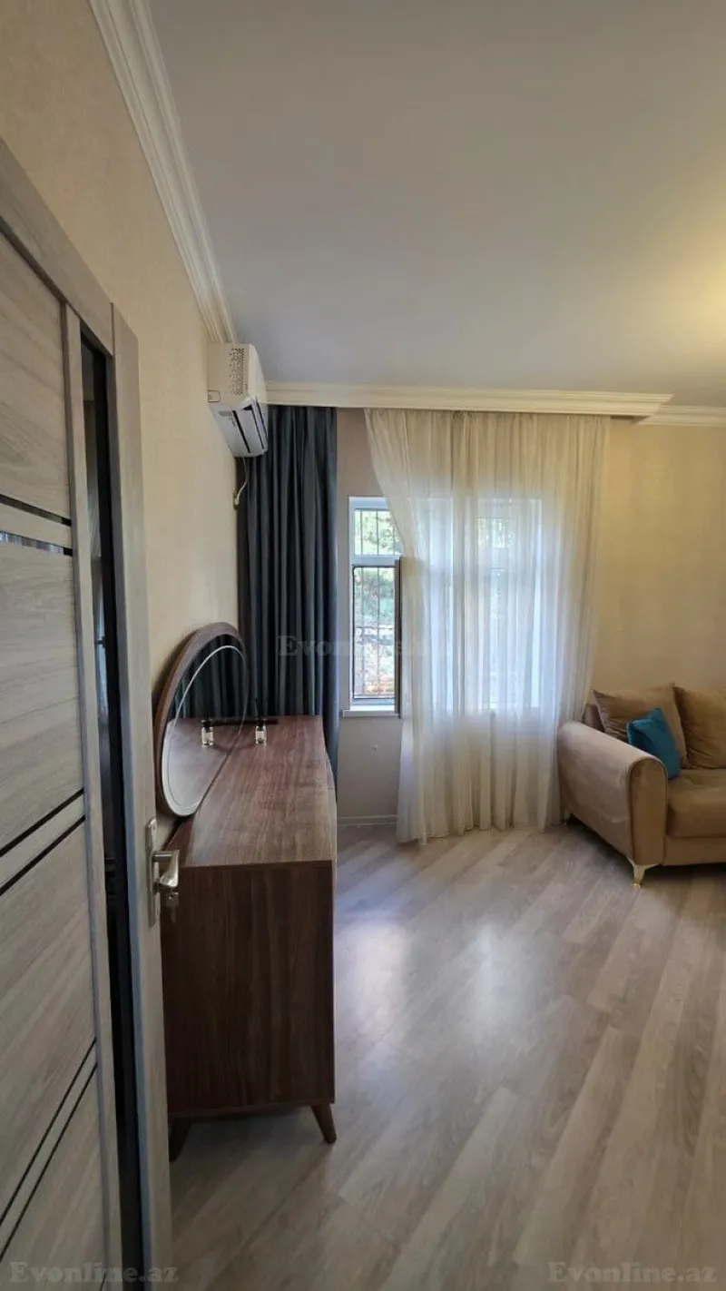 Satılır 2 otaqlı Mənzil Köhnə tikili 60 m² Bakıxanov - şəkil 3