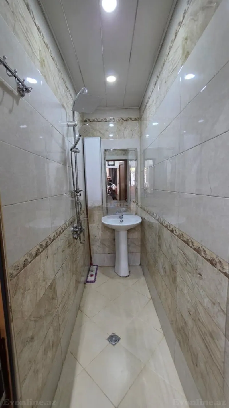 Satılır 2 otaqlı Mənzil Köhnə tikili 60 m² Bakıxanov - şəkil 9