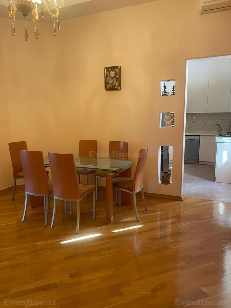 Kirayə verilir 4 otaqlı Mənzil Köhnə tikili 130 m² 28 May m. - şəkil 9