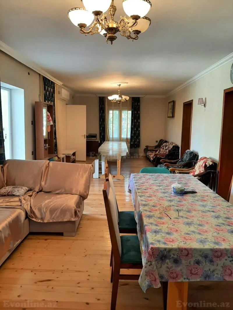 4 otaqlı Həyət evi 100 m² Novxanı Satılır