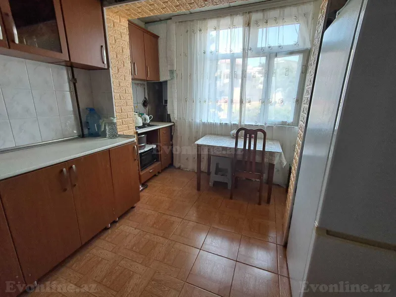 Satılır 3 otaqlı Mənzil Köhnə tikili 70 m² Köhnə Günəşli - şəkil 5