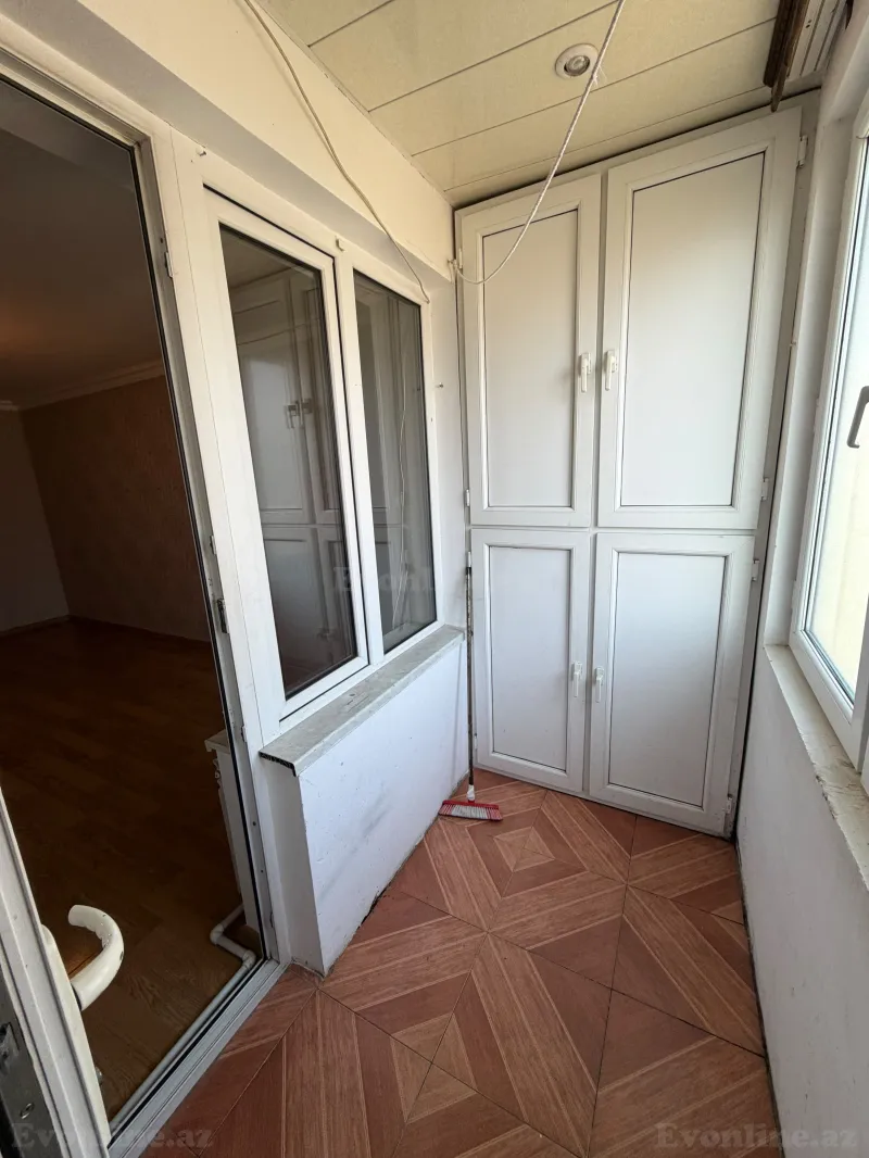 Satılır 3 otaqlı Mənzil Köhnə tikili 76 m² Bakıxanov - şəkil 11