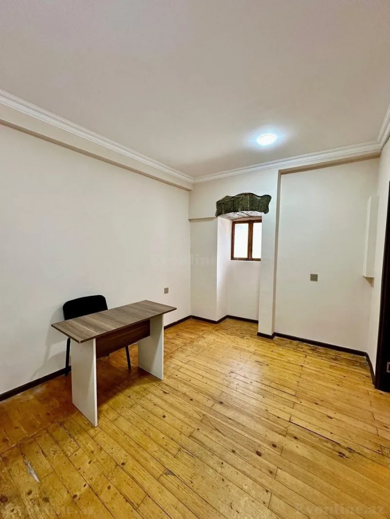 Kirayə verilir Ofis 150 m² Səbail r. - şəkil 6