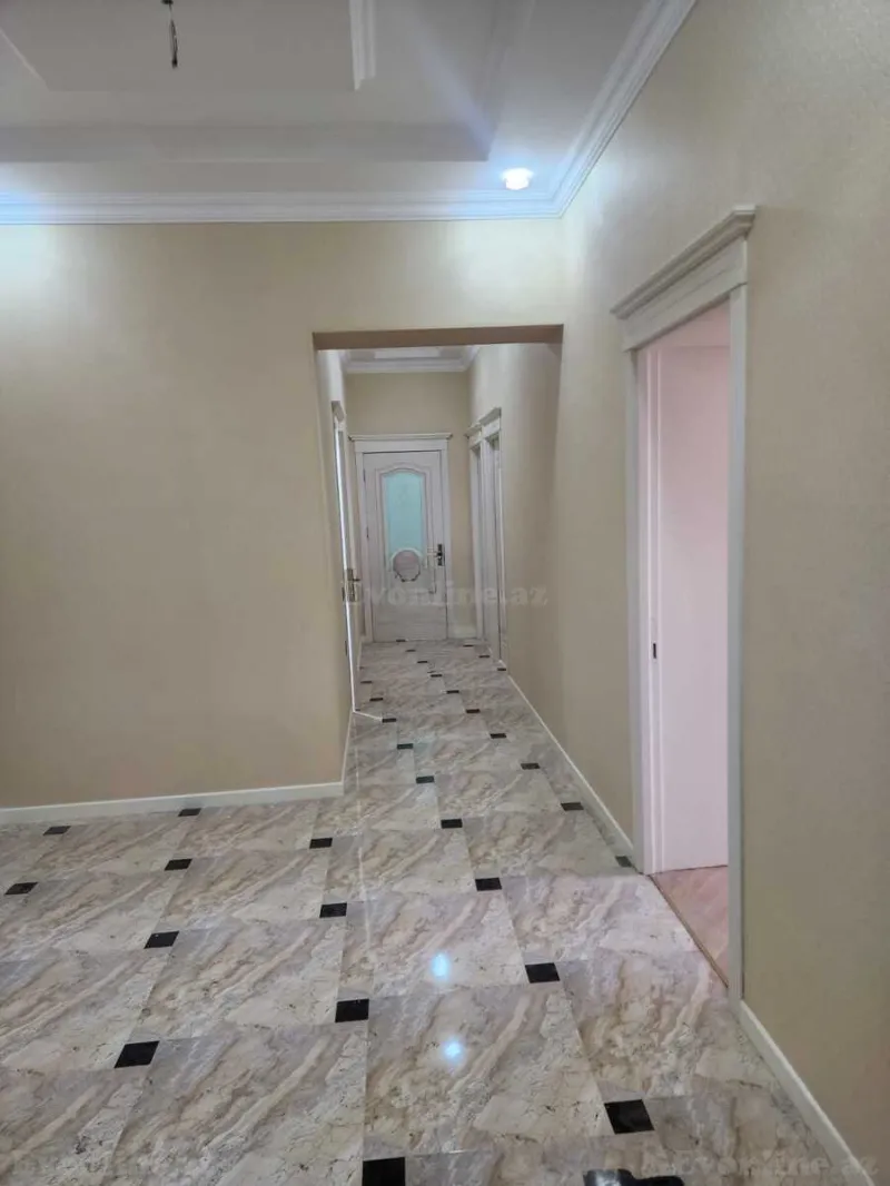 Satılır 3 otaqlı Mənzil Yeni tikili 1066 m² 8-ci mikrorayon - şəkil 5